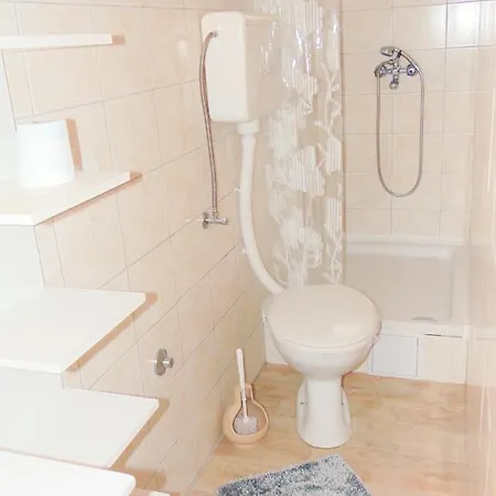 Apartment Apartman Mia